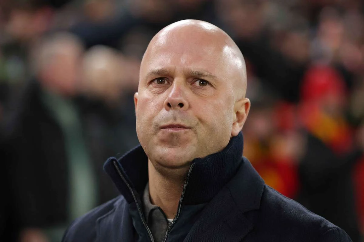 Better Options? The Real Reason Arne Slot Refuses to Start Calvin Ramsay